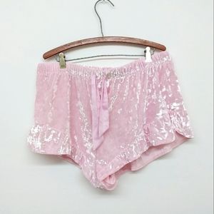 Victoria’s Secret Pink Crush Velvet Pajama shorts Large
